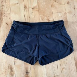 Lulu Black Shorts size 6